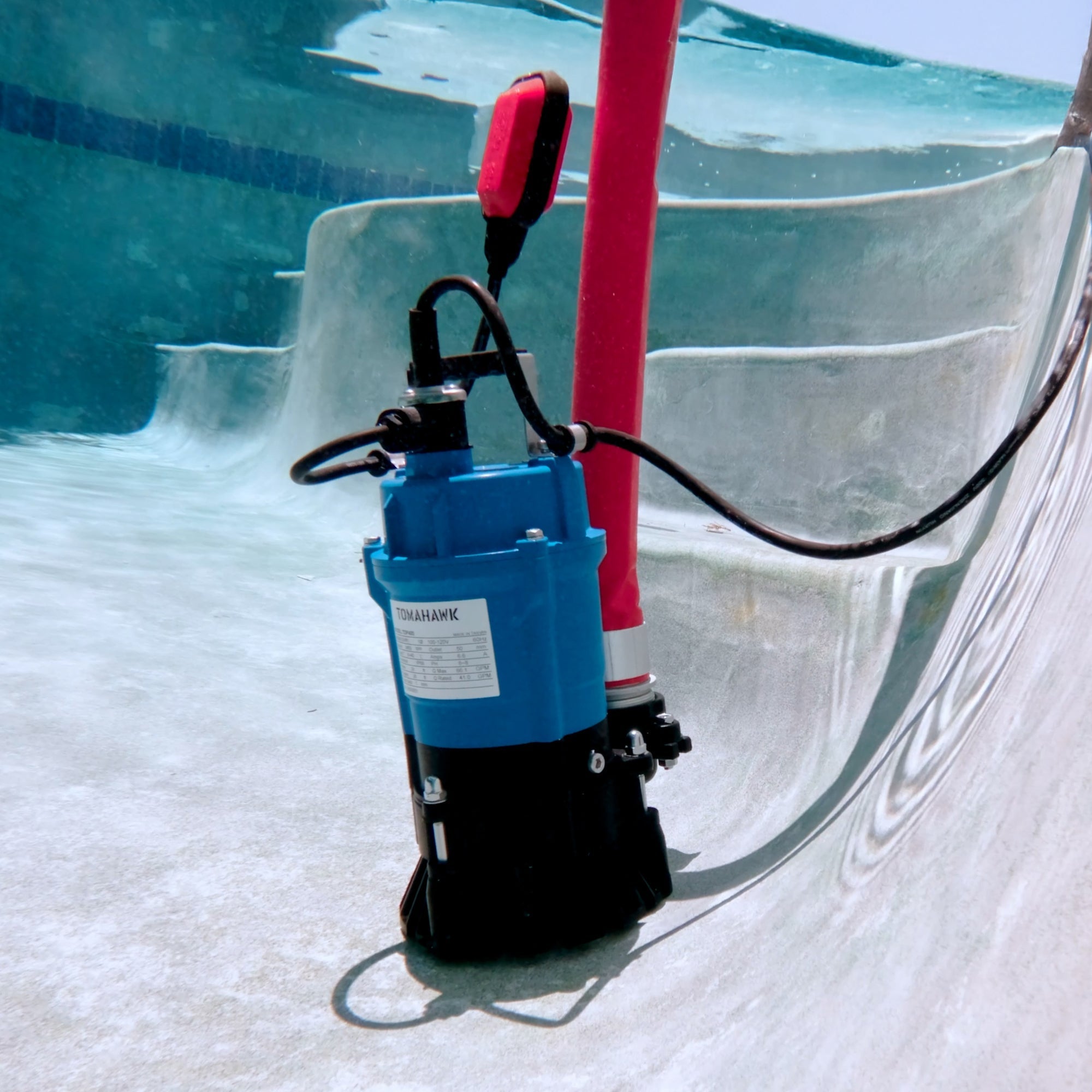 Tomahawk 1/2 HP Submersible Trash Pump, 66 GPM / 3960 GPH, 400W 2" Discharge for Dewatering Flooded Basements, Pools, Irrigation