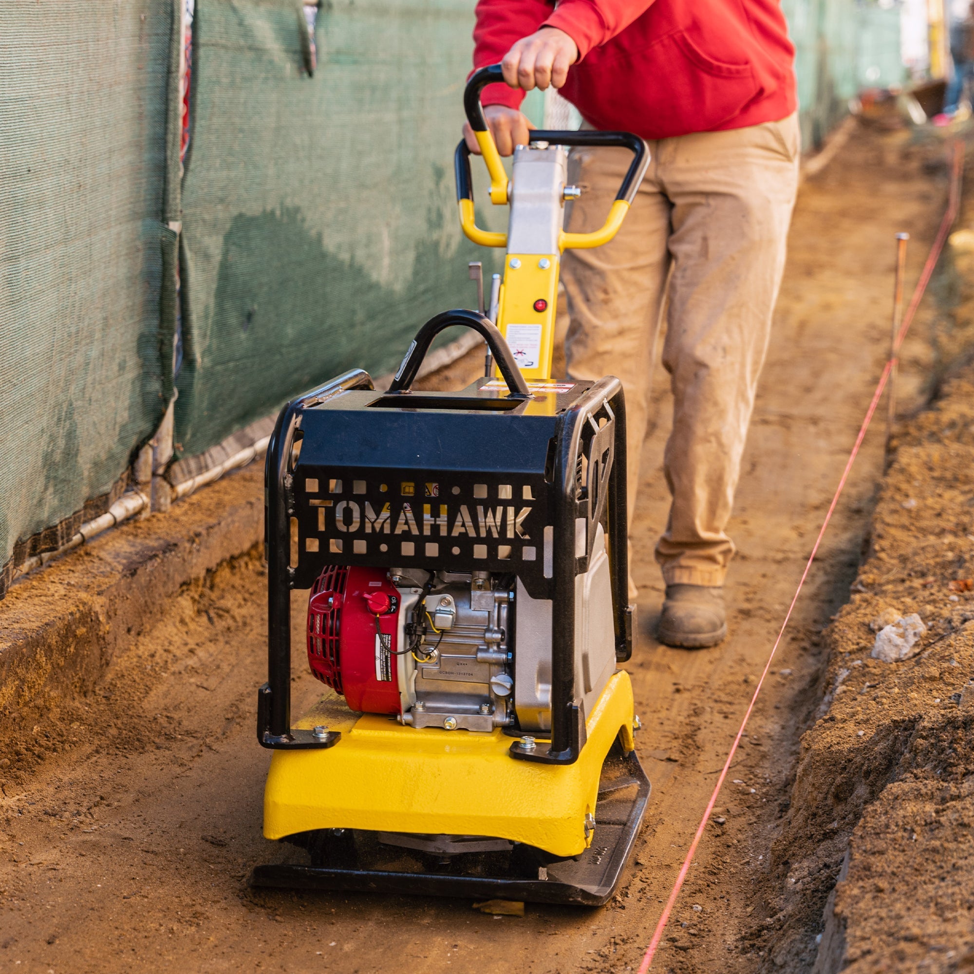Tomahawk 6.5 HP Honda Reverse Hydraulic Plate Compactor for Soil, Aggregate, Cohesive Compaction