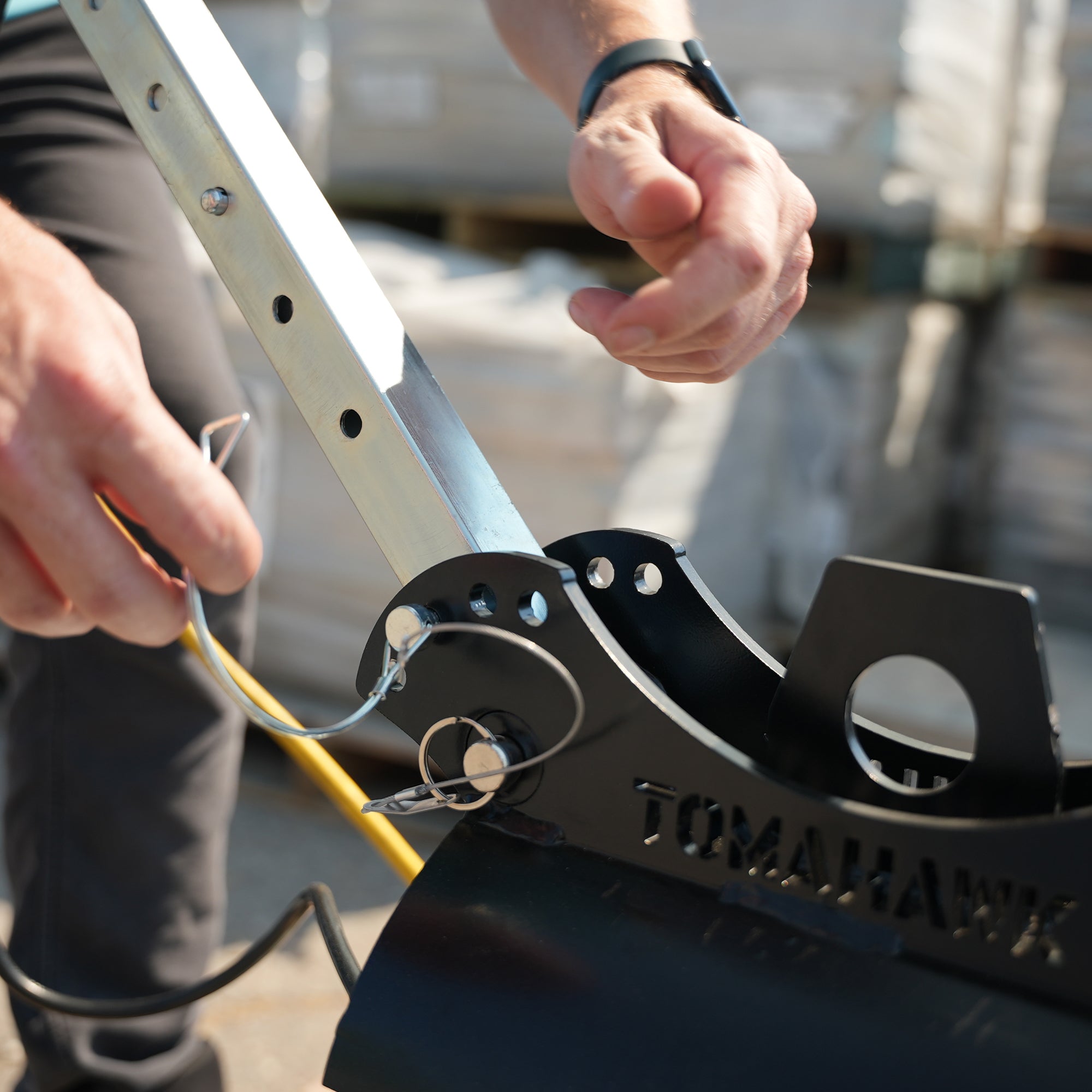 Tomahawk 440 lb Electric Paver Slab Vacuum Lifter 1200W for Hardscaping, Concrete, and Stone Placement